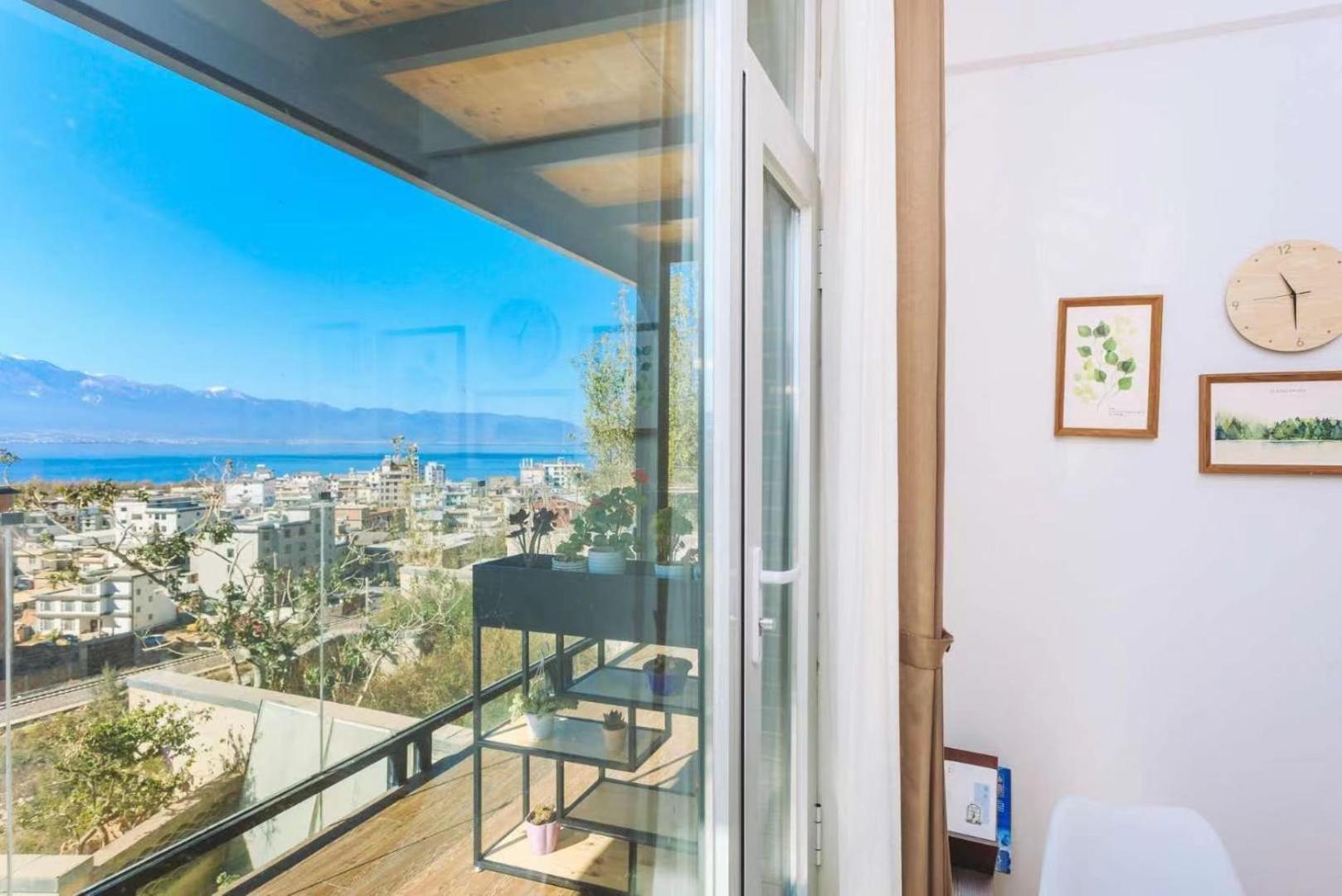 Dali Listening Sea View Villa大理听城海景别墅 Екстер'єр фото