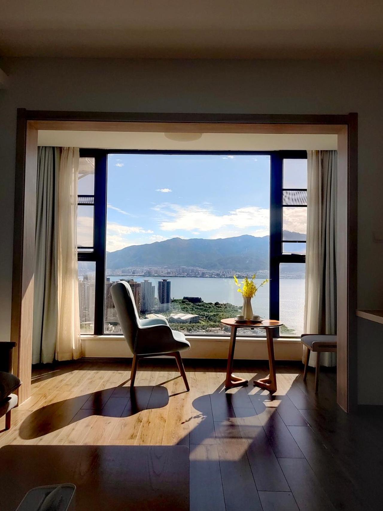 Dali Listening Sea View Villa大理听城海景别墅 Екстер'єр фото